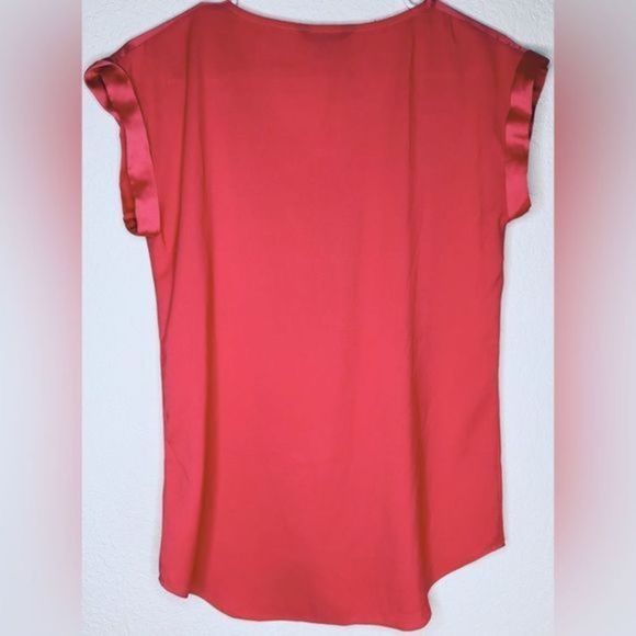 Express Pink Top - Picture 2 of 2